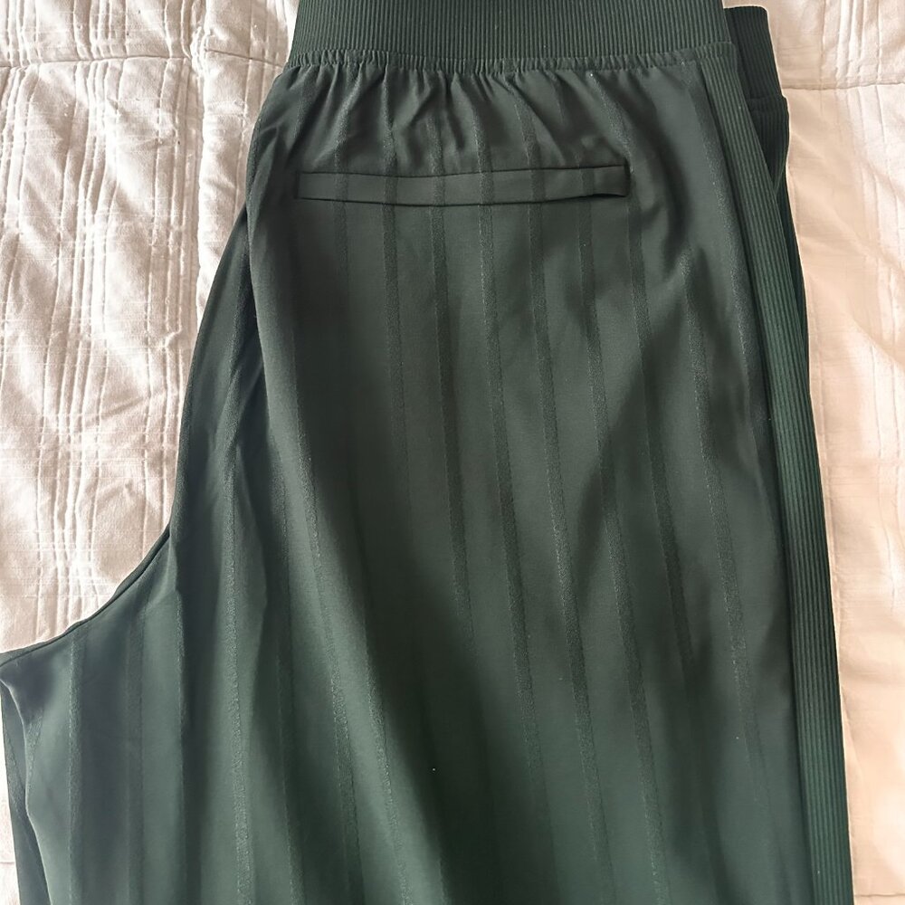 Athleta Forest Green Loose Pant - Picture 2 of 3